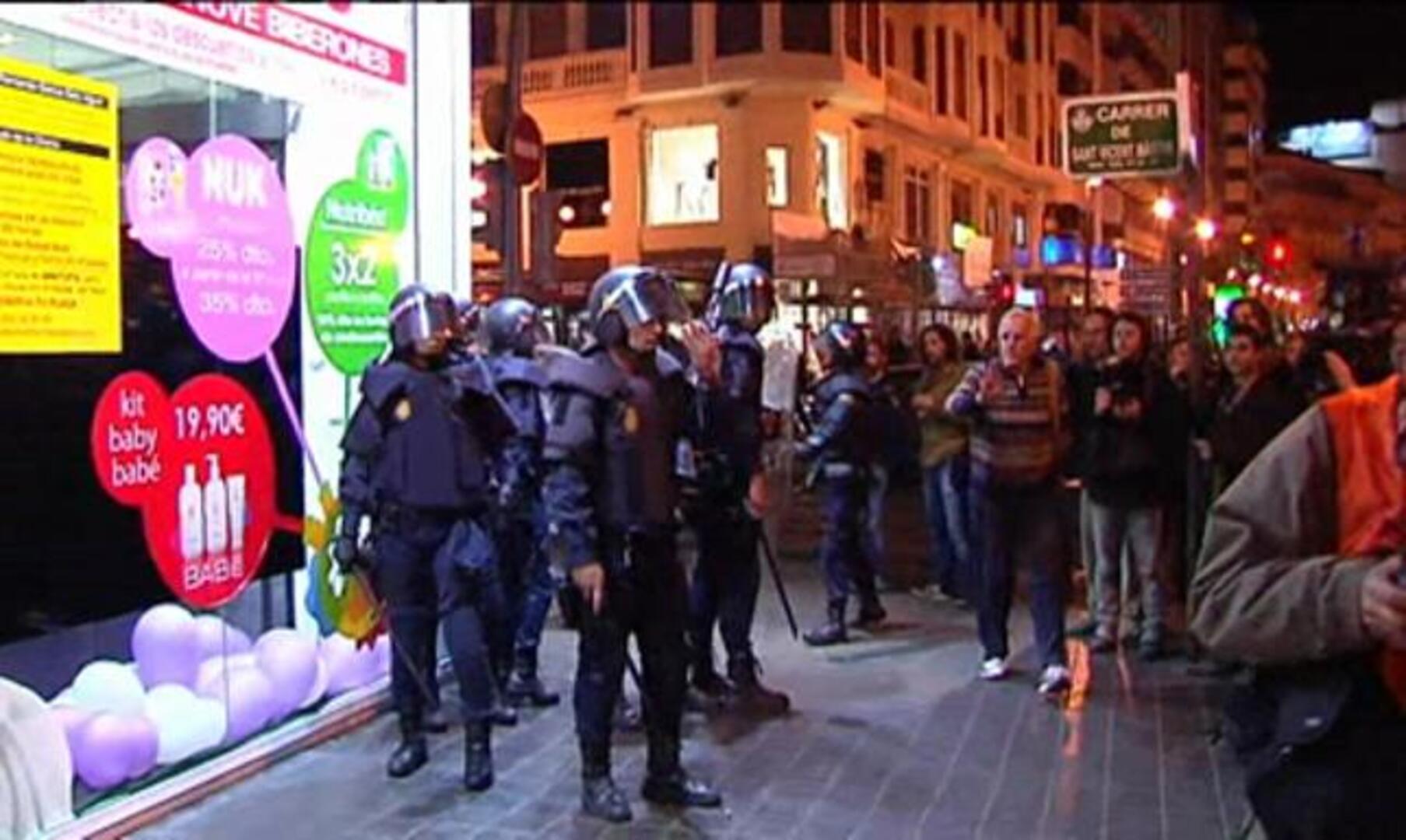 Las protestas de Valencia, al minuto: La protesta de Sol por la violencia policial en Valencia acaba sin incidentes