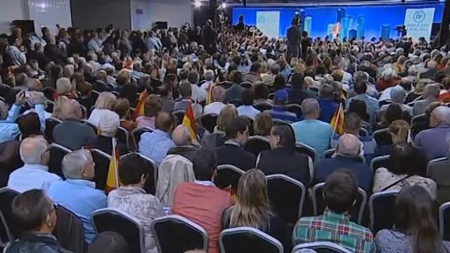 Mariano Rajoy junto a Xavier García Albiol este domingo en Barcelona