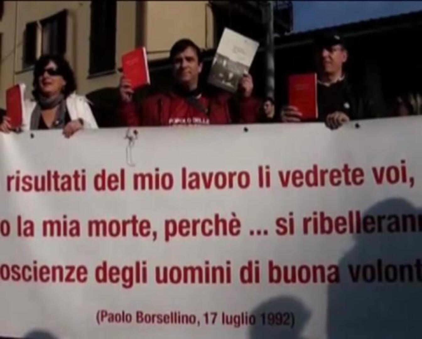 Berlusconi se muestra orgulloso de sus años frente al Gobierno