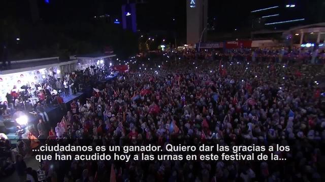 Erdogan gana las elecciones por amplia mayoría