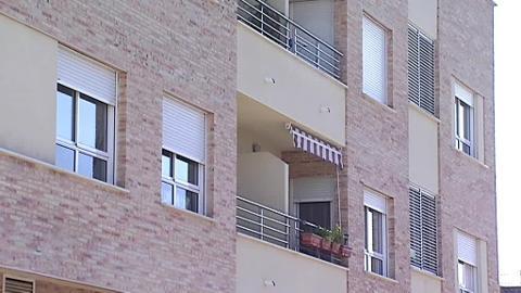Rescatan en Alicante a dos menores que vivían en cautiverio desde hace 7 años en la casa familiar