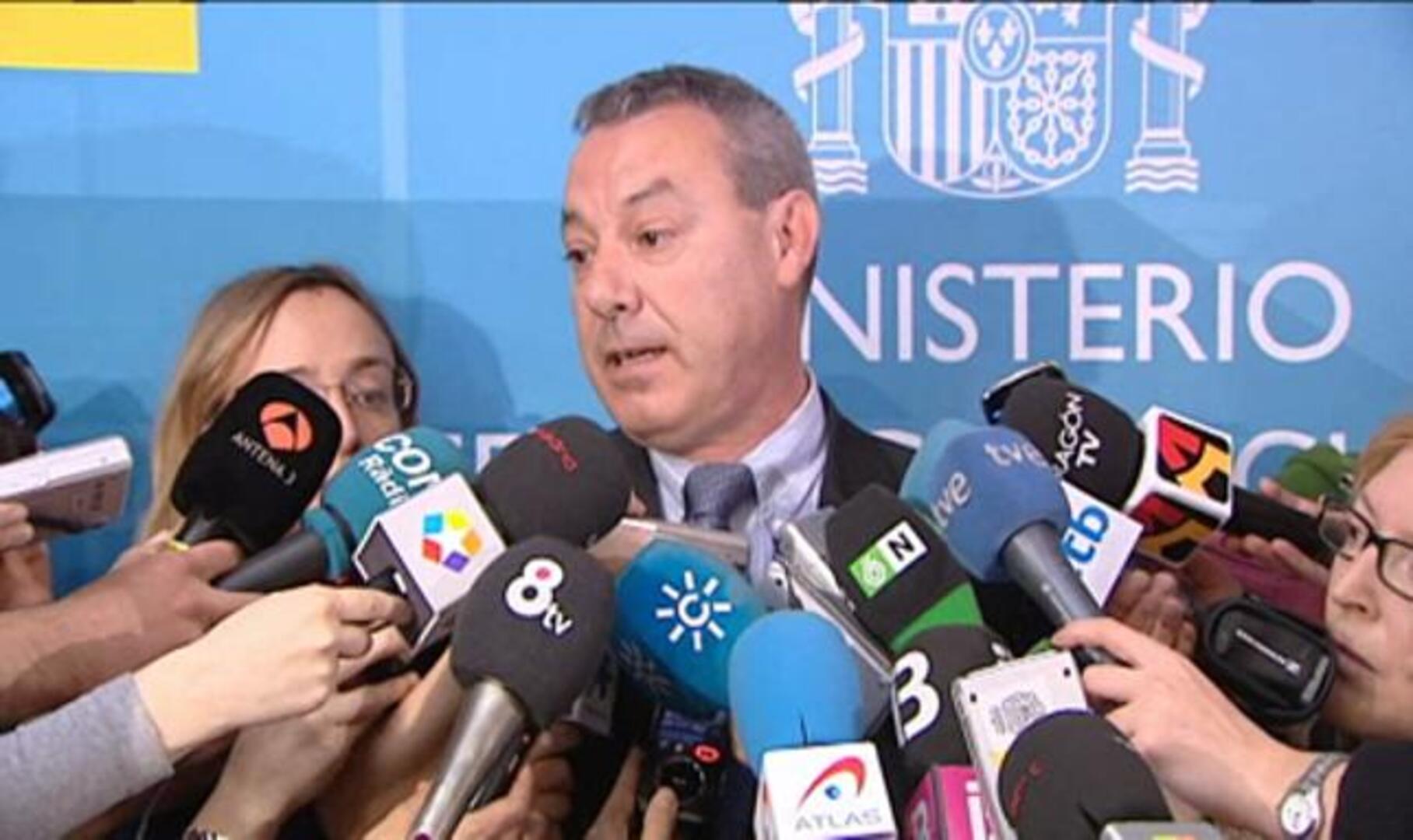 Andalucía, País Vasco, Canarias y Cataluña rechazan el plan de ahorro en Educación