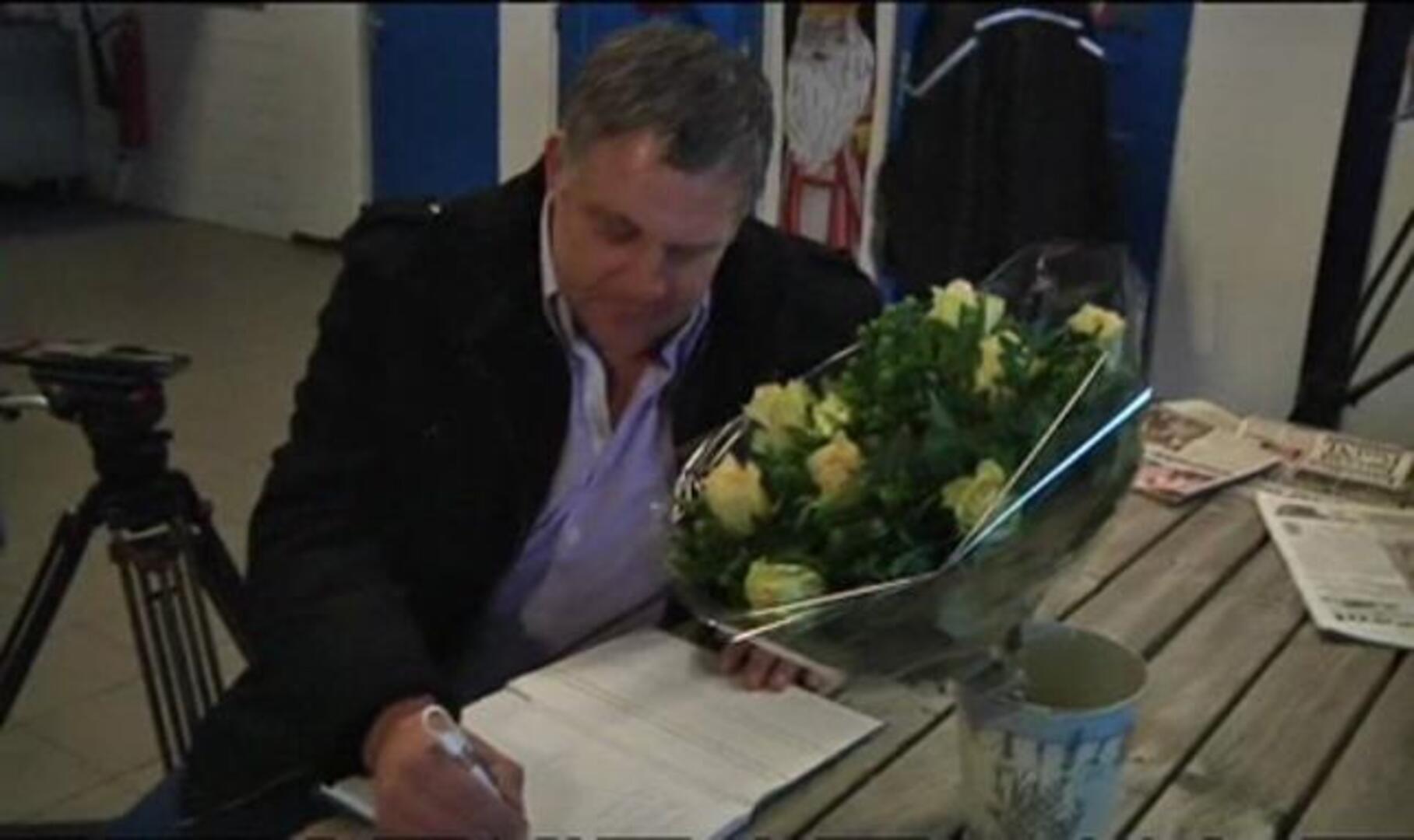 Tres juveniles asesinan a un juez de línea tras un partido en Holanda