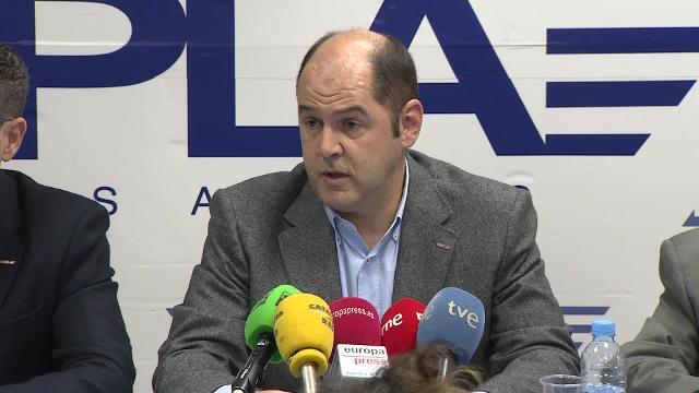 Pilotos de Vueling se ven &quot;obligados&quot; a recurrir a la huelga