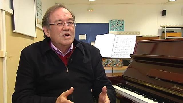 Un profesor almeriense triunfa en el mundo con sus canciones infantiles
