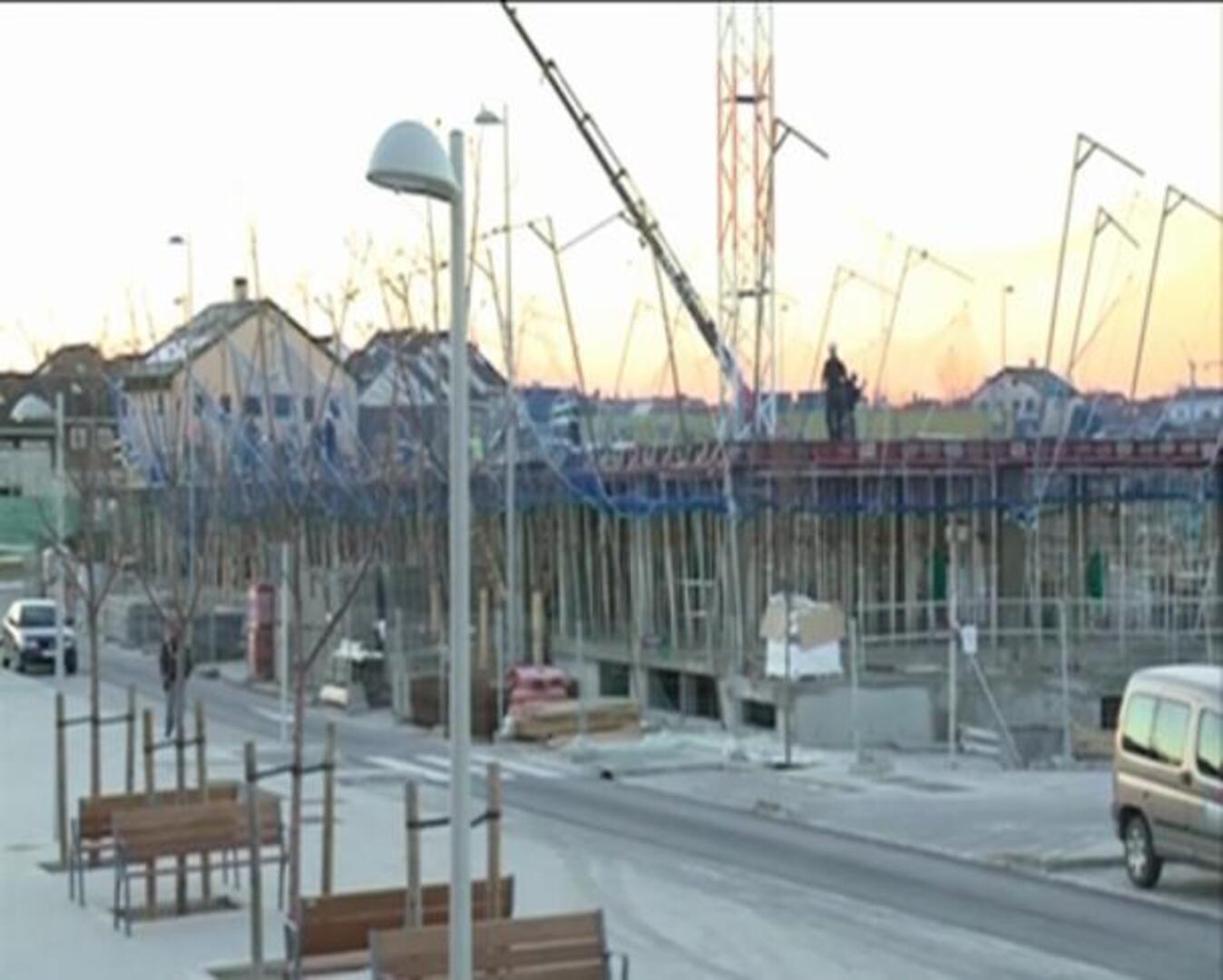 La constitución de hipotecas vuelve a caer en abril con un descenso del 31,3%