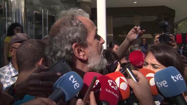 Willy Toledo queda en libertad provisional sin fianza