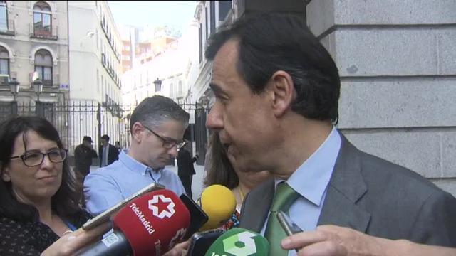 Maíllo califica de &quot;puras insidias&quot; las insinuaciones de que el vídeo de Cifuentes es una filtración del PP