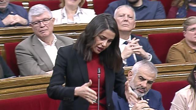 Arrimadas tacha a la escolta de Torra de &quot;guardia pretoriana&quot;