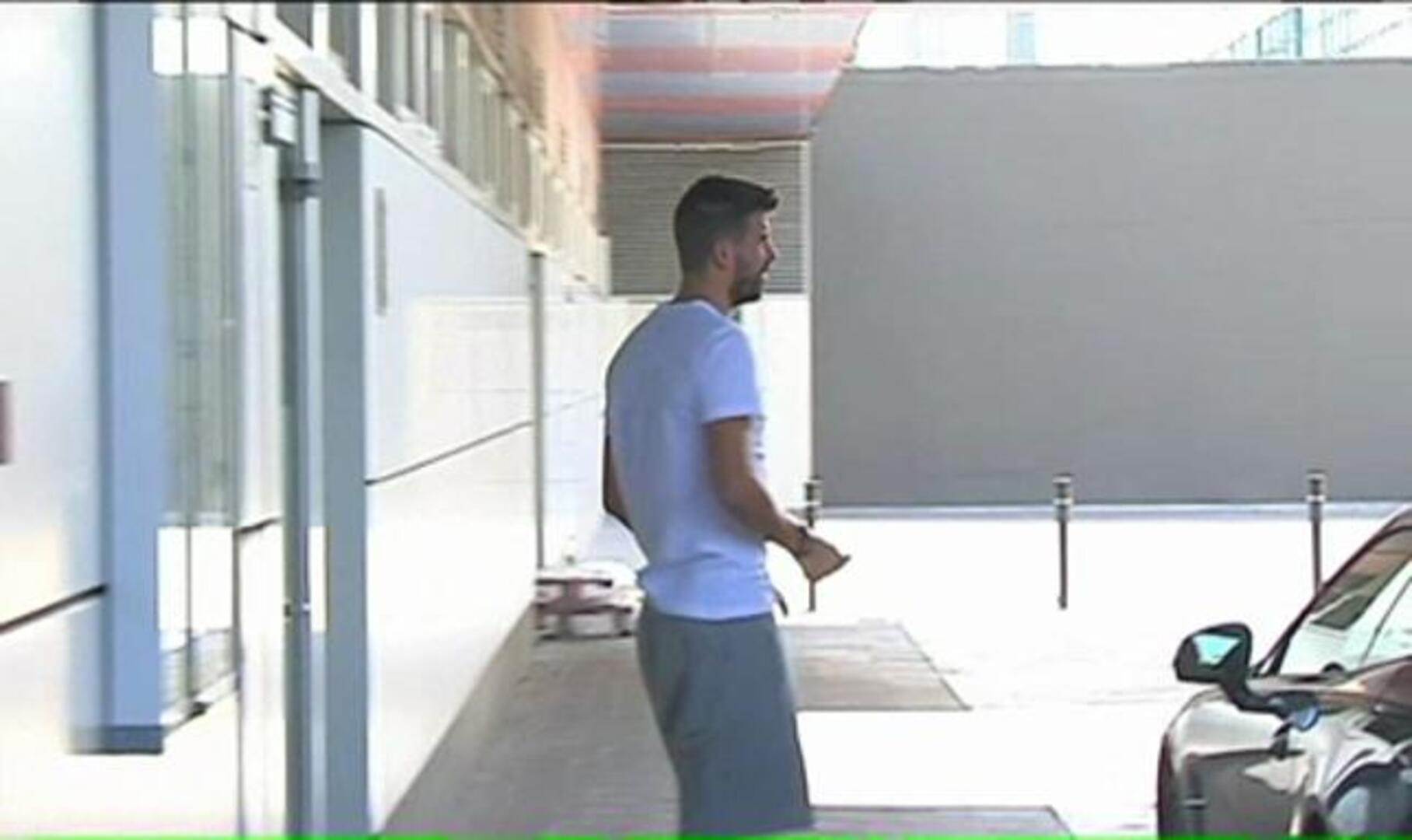 Piqué se ejercita con el grupo