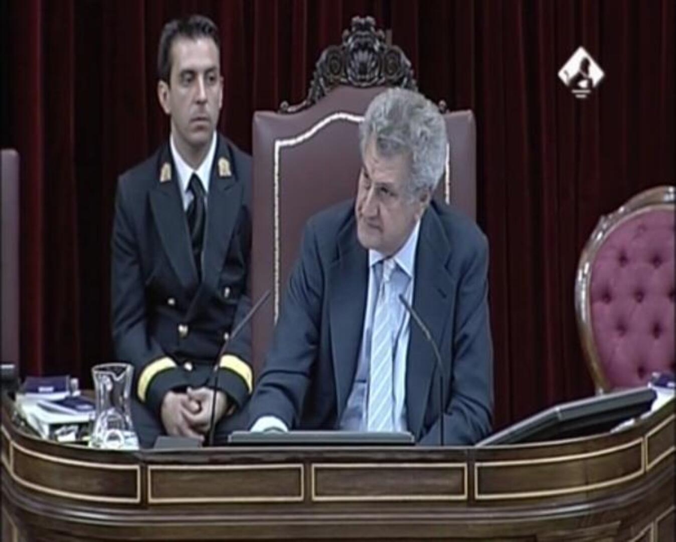 Sáenz de Santamaría, al PSOE: «El estado de excitación no es bueno»