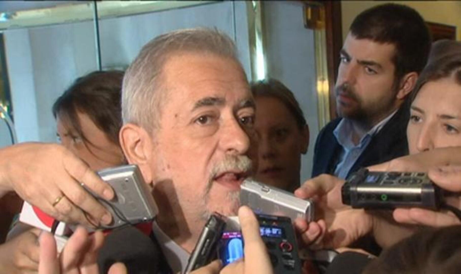 El Gobierno convoca a los sindicatos de funcionarios para anunciarles los ajustes