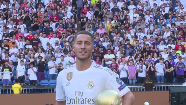 Eden Hazard pisa el césped del Bernabéu como jugador del Real Madrid