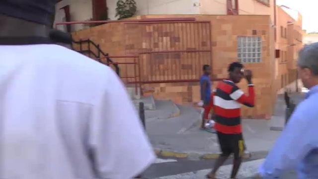 El juez envía a prisión a dos de los cabecillas del violento salto a la valla de Ceuta