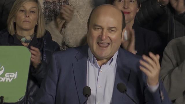 Ortuzar invista a los vascos a &quot;pedalear&quot; con el PNV