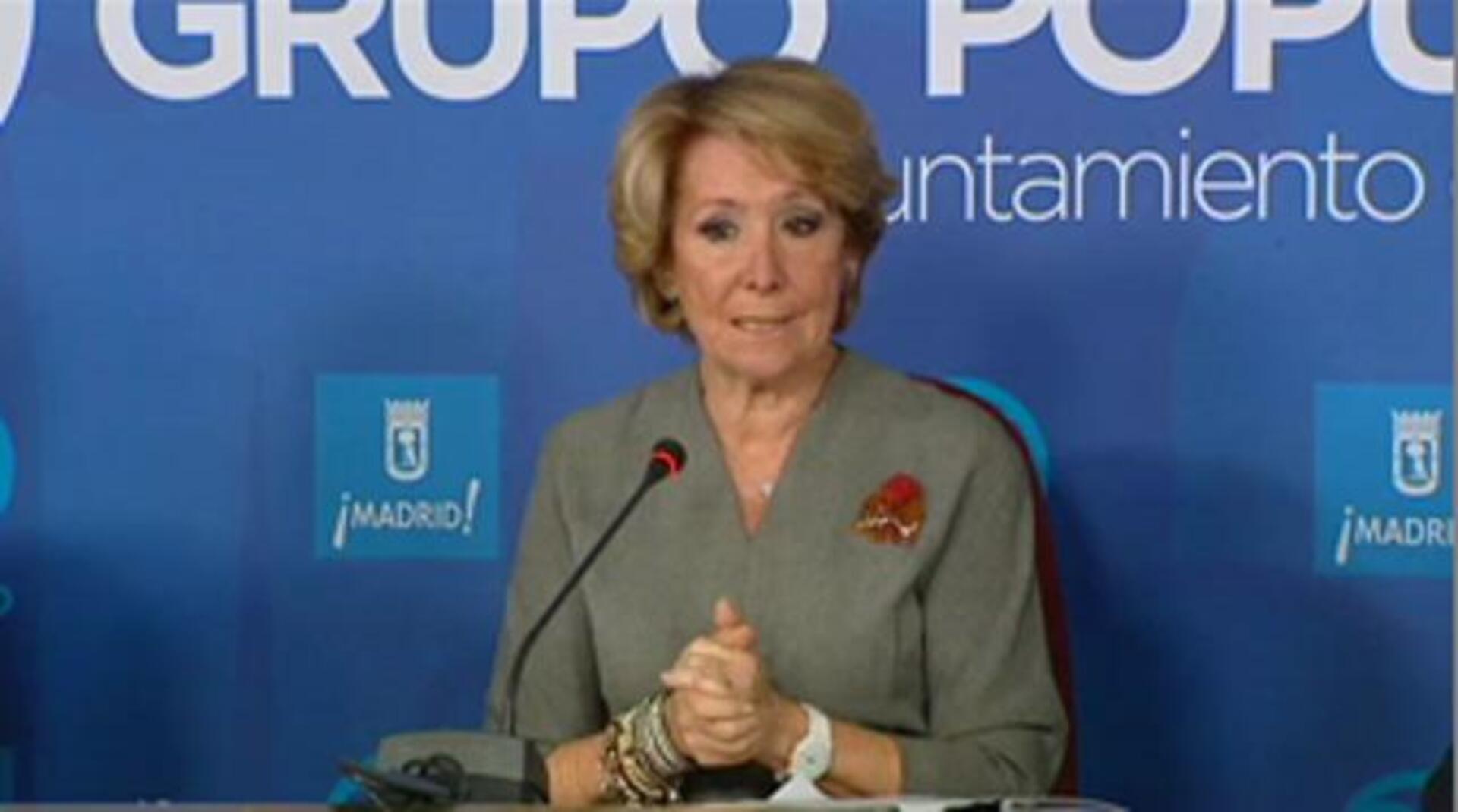 La portavoz del PP en el Ayuntamiento de Madrid, Esperanza Aguirre, en la rueda de prensa de este martes
