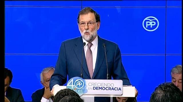 Rajoy y Sánchez durante la reunión mantenida entre ambos líderes en junio en el Palacio de la Moncloa