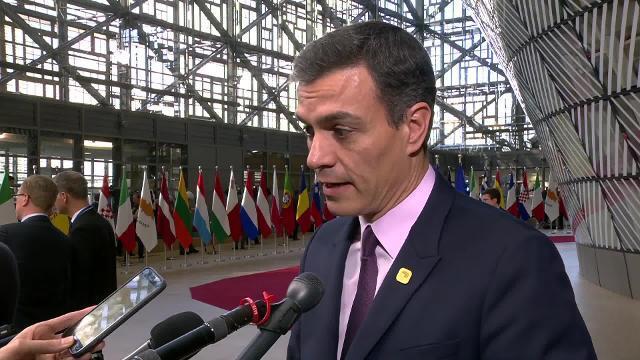 Sánchez ve &quot;de sentido común&quot; que Casado matice su postura