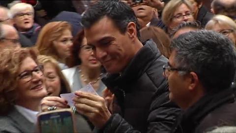 Javier Fernández, reunido con los líderes de CC.OO. y UGT