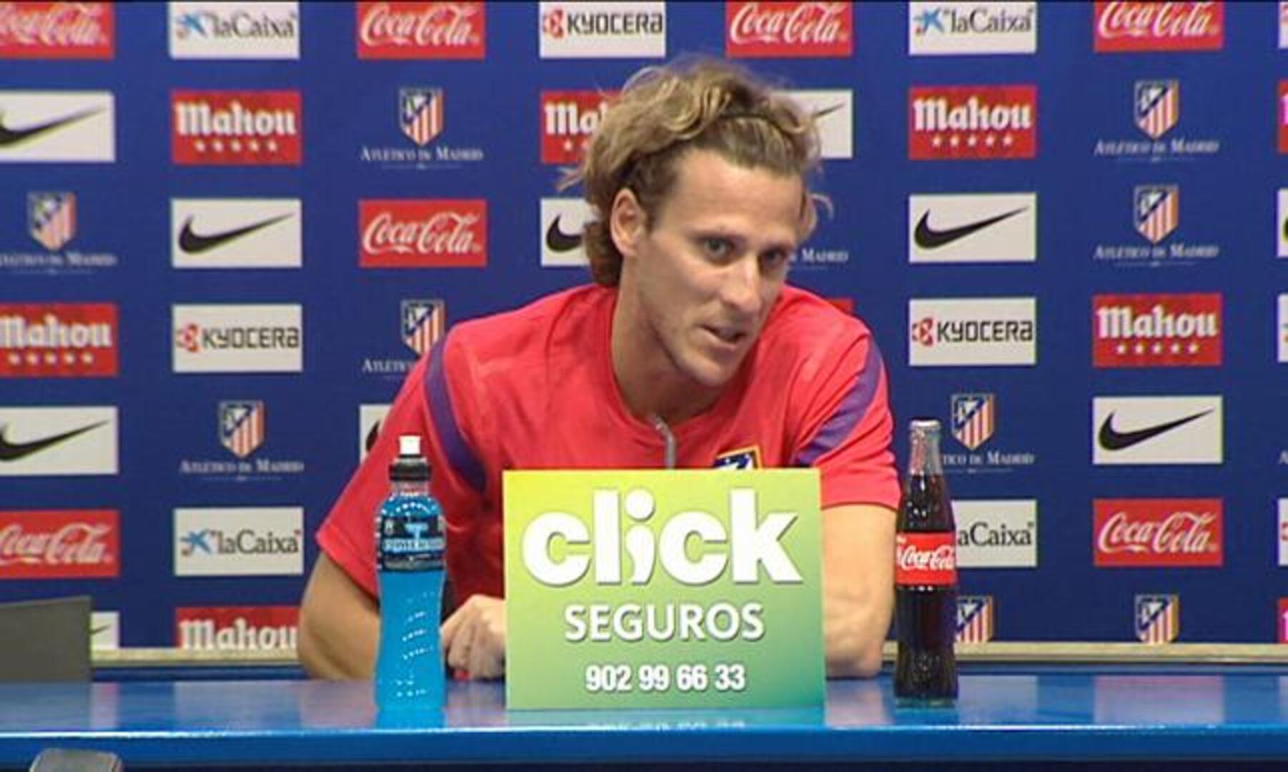 Forlán: «Agüero sabrá, el futuro dirá si está bien o no»