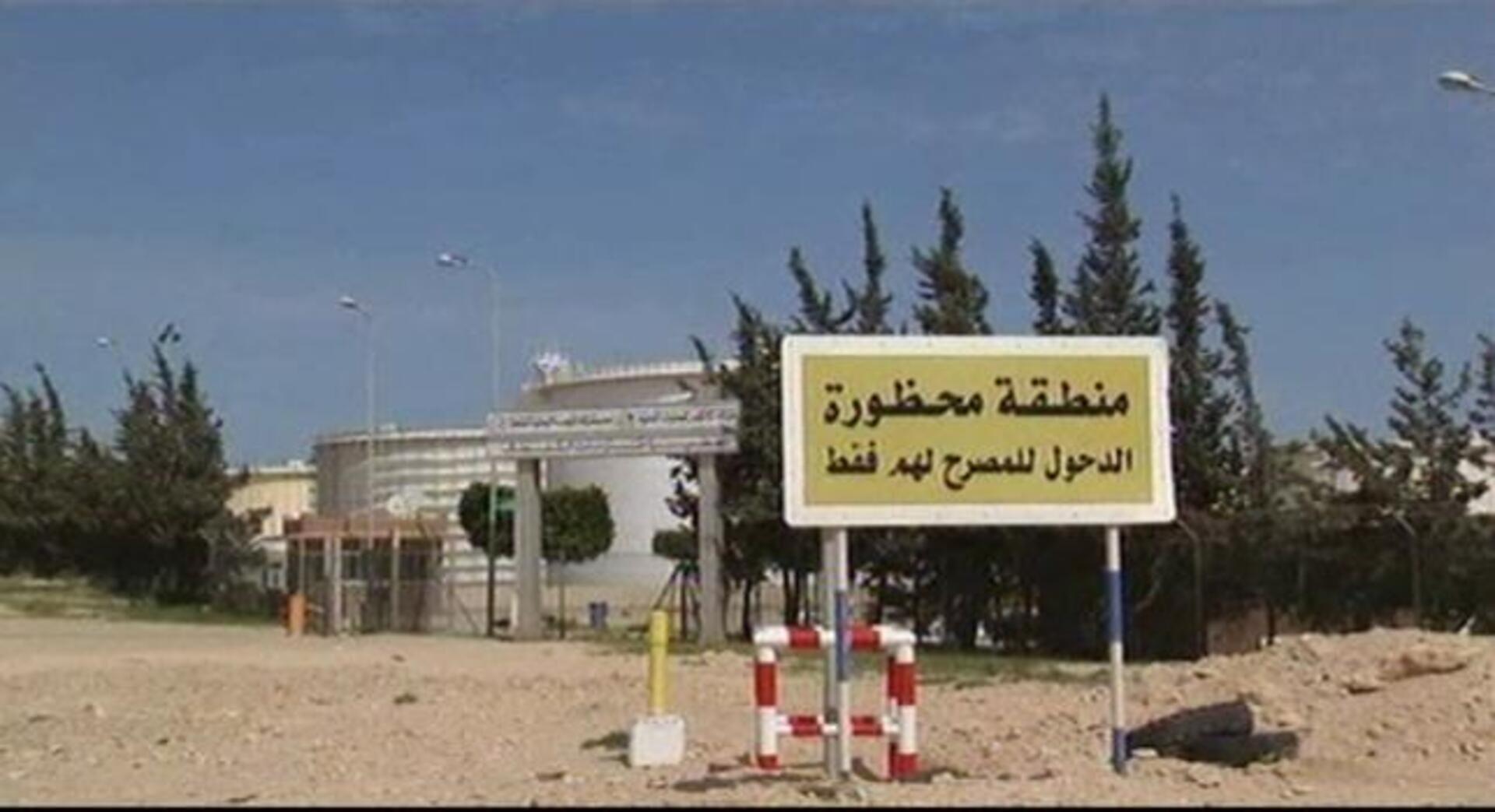 Gadafi intensifica los ataques contra civiles y refinerías