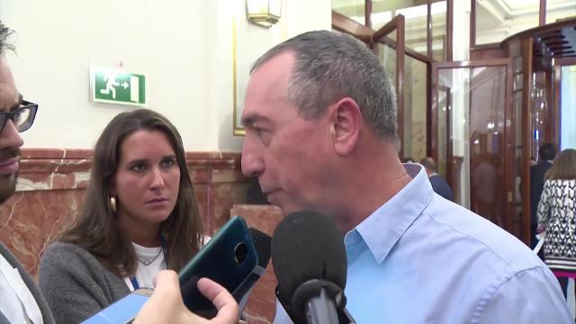 Baldoví pide que se investiguen sobornos en venta de armas