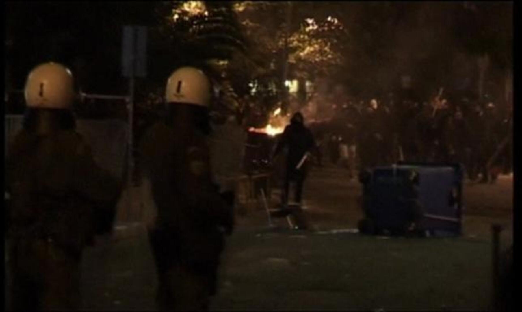 Miles de griegos vuelven a salir a las calles para protestar por los recortes