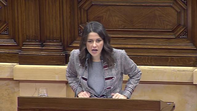 Arrimadas anuncia una querella contra Torra