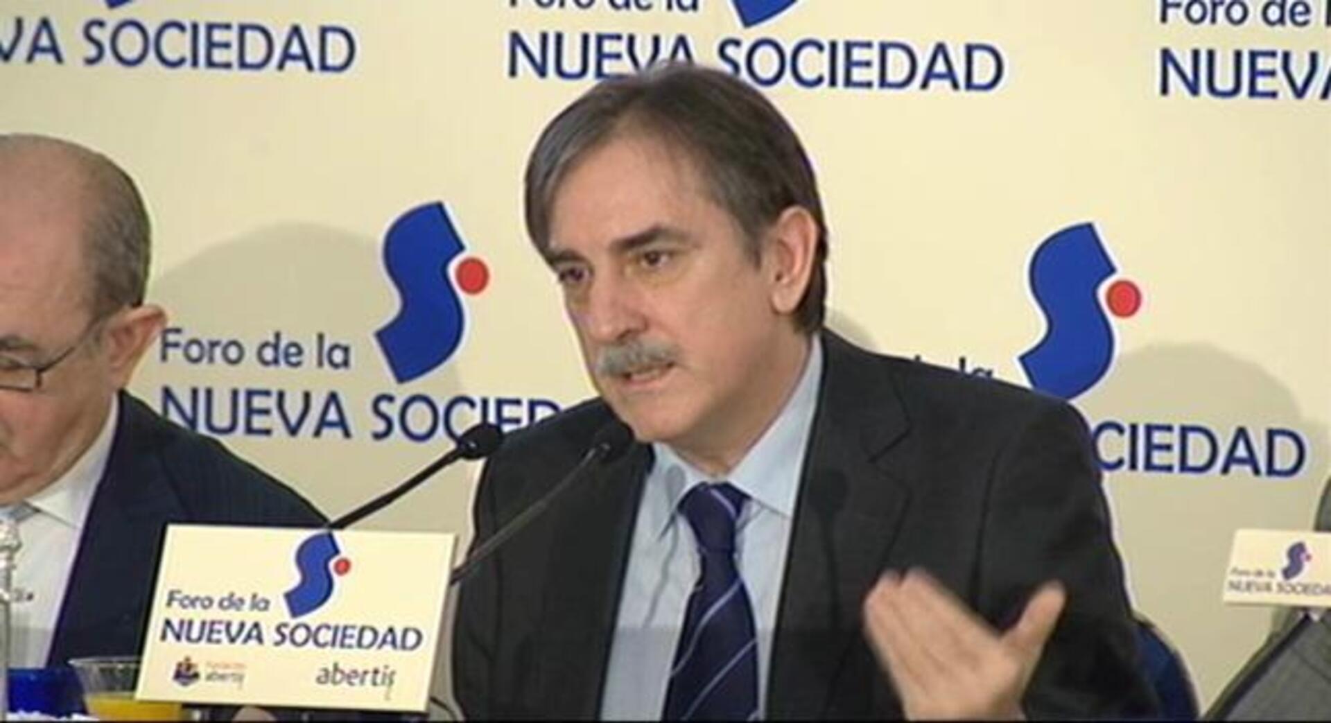 Gómez defiende ligar salarios al IPC porque «recupera» pérdidas de empresas