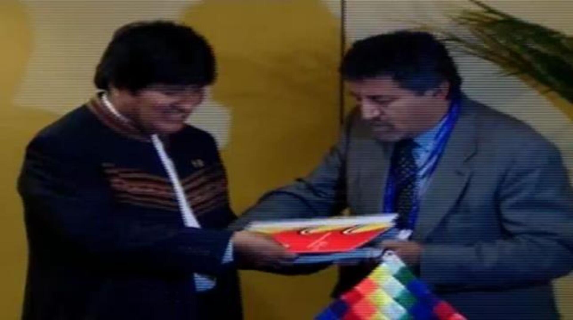 Evo Morales expropia cuatro filiales de Iberdrola en Bolivia