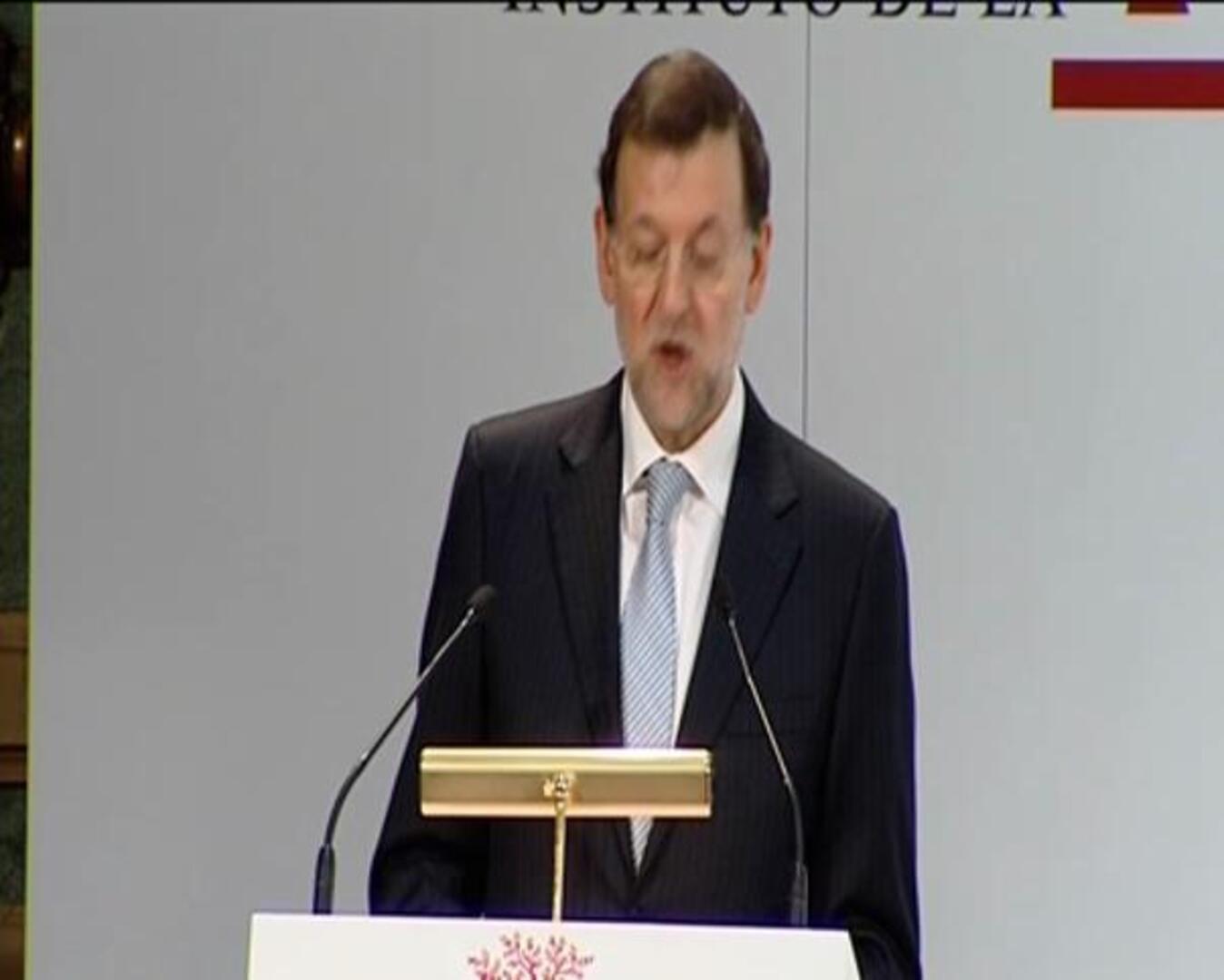 Rajoy: «Nadie debe dudar ni sembrar dudas sobre nuestro compromiso con el euro»