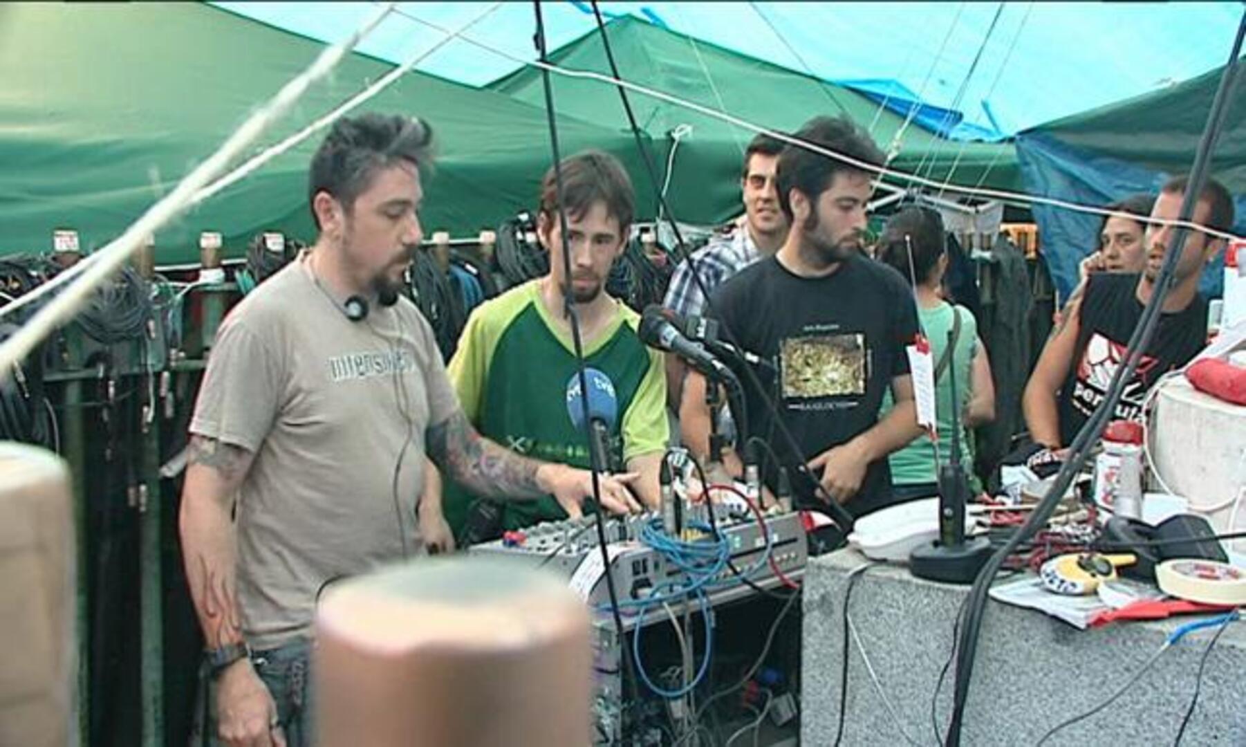 La Comunidad de Madrid pide a Rubalcaba que desaloje la Puerta del Sol