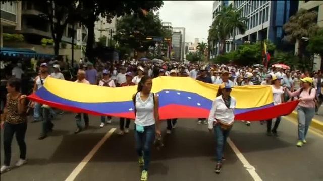 Capriles cree que Maduro y su gobierno «ya se quitaron cualquier careta democrática»