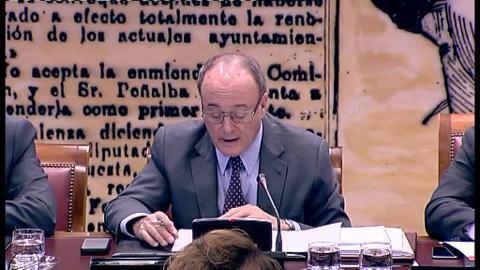 Luis María Linde, gobernador del Banco de España, este martes en el Senado