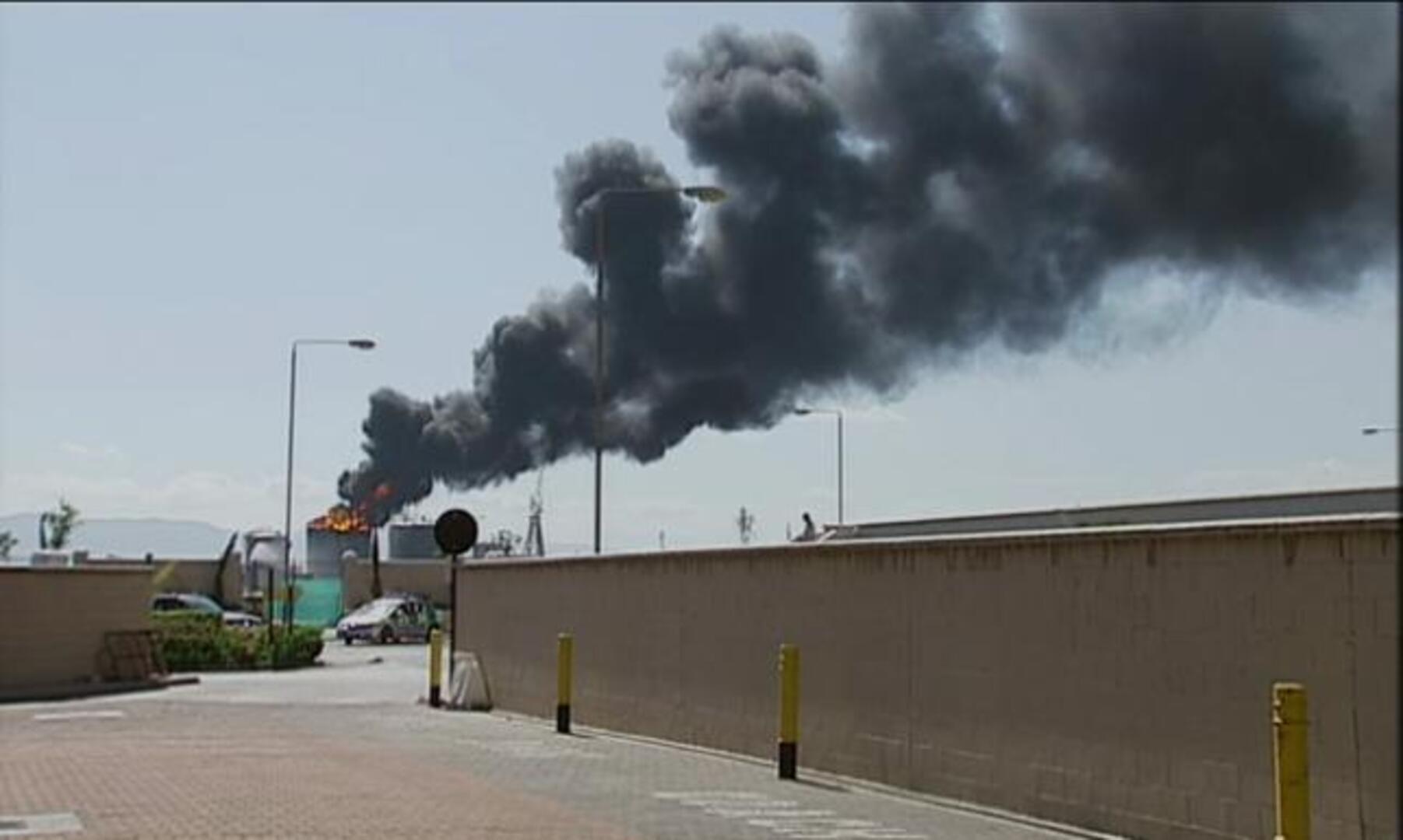 Estallan dos depósitos de combustible en el puerto de Gibraltar