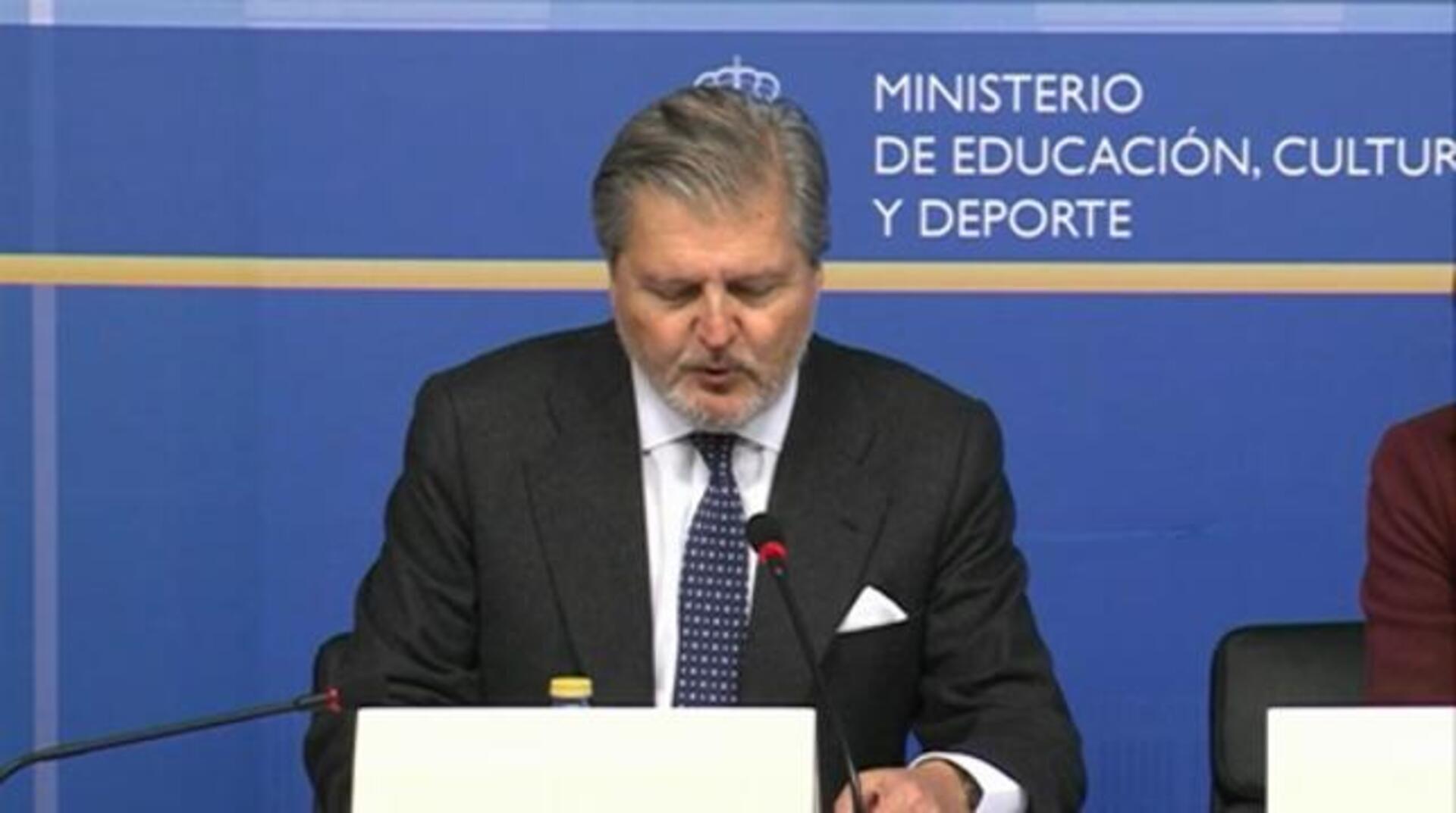 El escritor mexicano Fernando del Paso, en un encuentro con estudiantes en Guadalajara (México) en septiembre