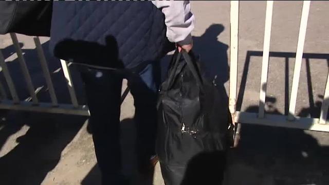 Rato entra en la cárcel y pide perdón &quot;a la sociedad&quot;