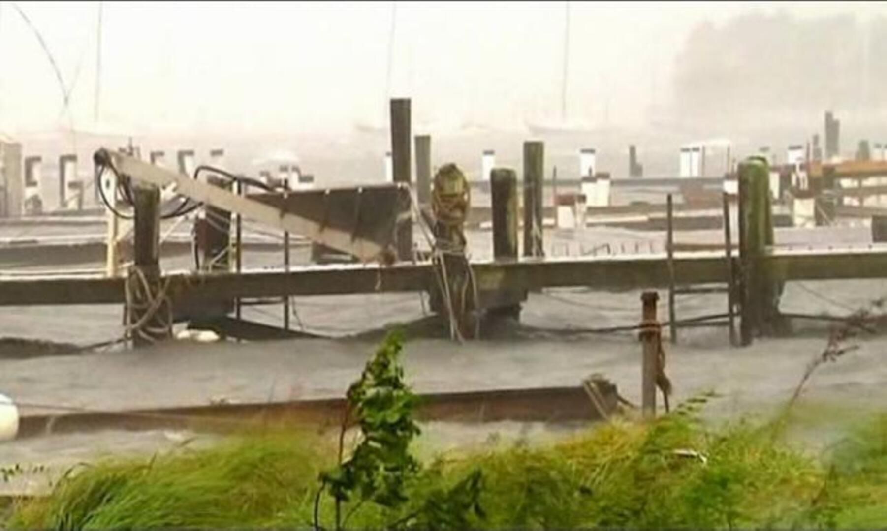 «Irene» se acerca a Canadá con un balance de 21 muertos y millones de pérdidas en daños