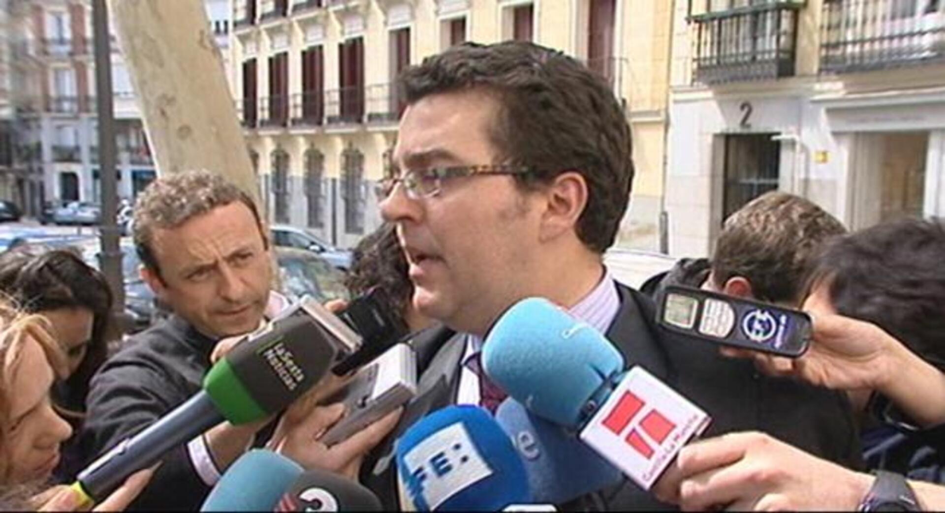 Bárcenas dice que pagó sus viajes de su bolsillo y que los contratos con las empresas de la «Gürtel» eran legales