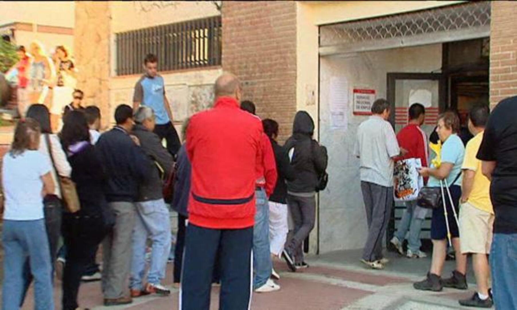 El FMI exige a España nuevos ajustes y una reforma laboral «más radical»