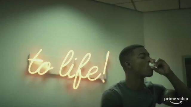 Julia Roberts busca respuestas en el tráiler de &#039;Homecoming&#039;