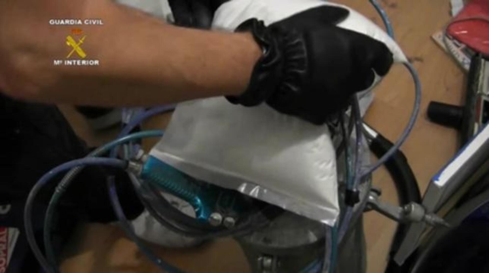 Desarticulada una banda de narcotraficantes que intercambiaba droga con Holanda