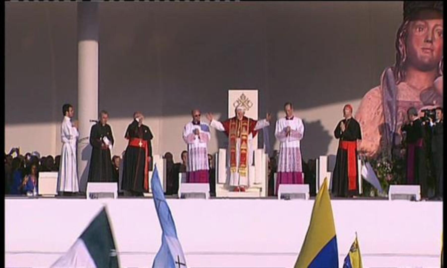 Benedicto XVI: «Aprovechad estos días para conocer mejor a Cristo»