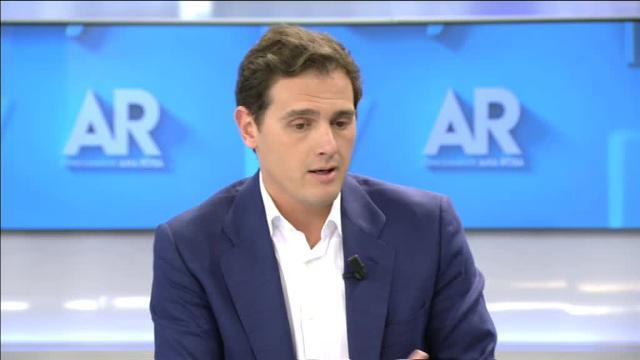 Rivera: &quot;Lo que puedo asegurar es que Carmena no va a ser alcaldesa, vamos a llegar a un acuerdo sí o sí&quot;