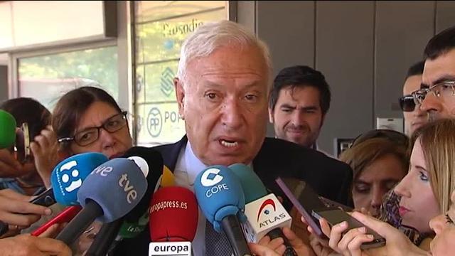 Margallo: &quot;No soy la princesa del pueblo, pero soy el candidato de la militancia&quot;