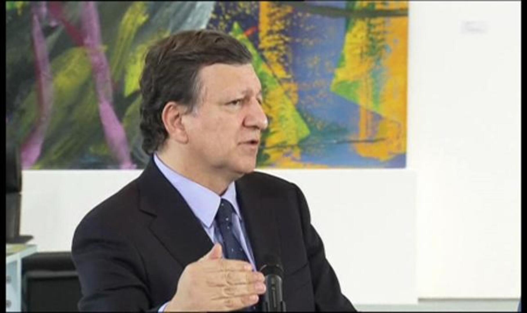 Merkel quiere una «supervisión bancaria europea» a medio plazo