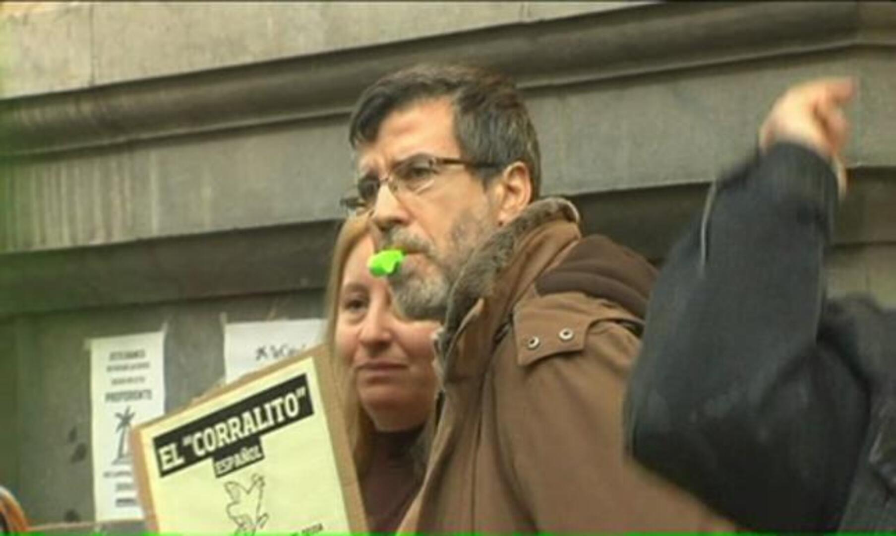 Afectados por abusos bancarios se manifiestan en varias ciudades españolas