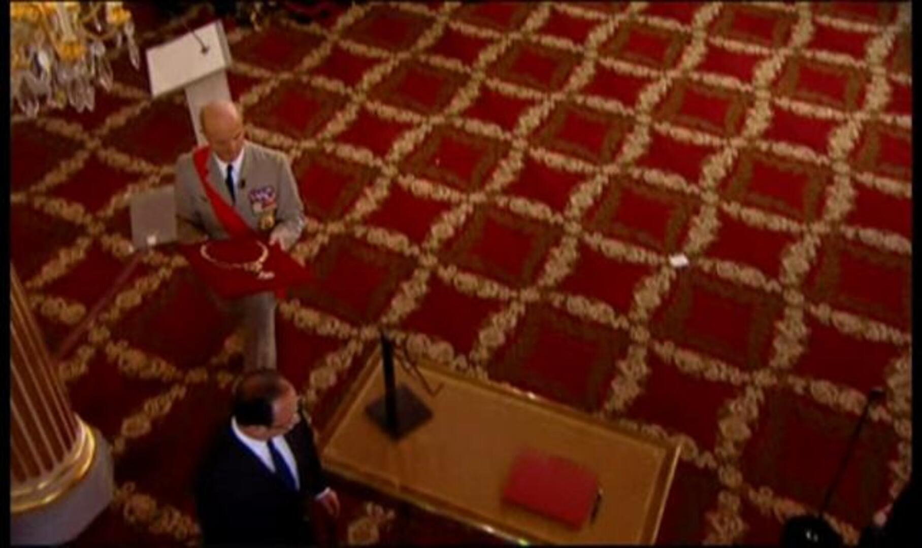 Hollande, en el Elíseo: «Seré presidente de todos los franceses para salir de la crisis»