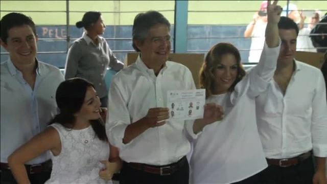 El candidato oficialista Lenín Moreno