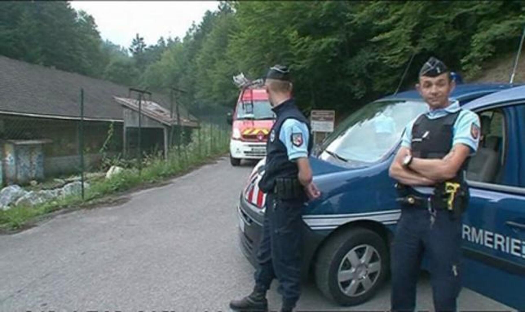 Una niña británica sobrevive a la matanza a tiros de su familia en Francia